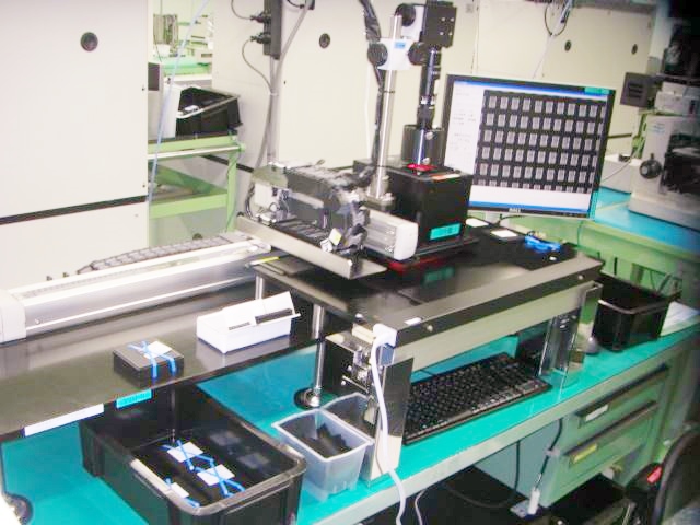 高島産業株式会社 半導体基板 受託加工 チップ方向判別機